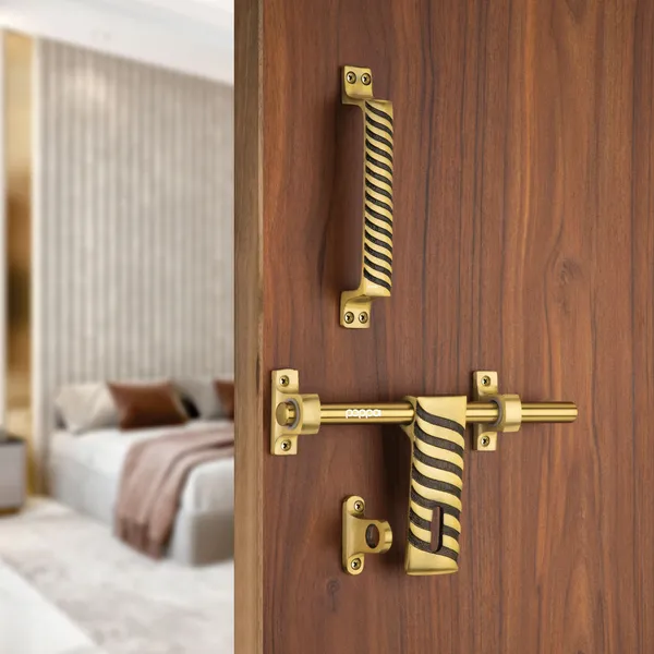 Adjustable_Latch_Aluminium_for_secure_and_reliable_usage