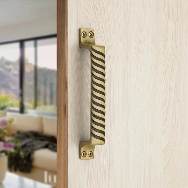 Adjustable_Latch_Aluminium_for_secure_and_reliable_usage