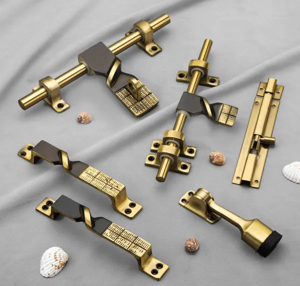 Adjustable_Latch_Stainless_Steel_Aluminium_for_secure_and_reliable_usage
