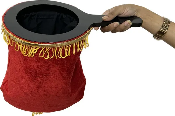Change_Bag_Magic_Trick_(Deluxe)_/_Velvet_Changing_Bag_with_Wooden_Handle