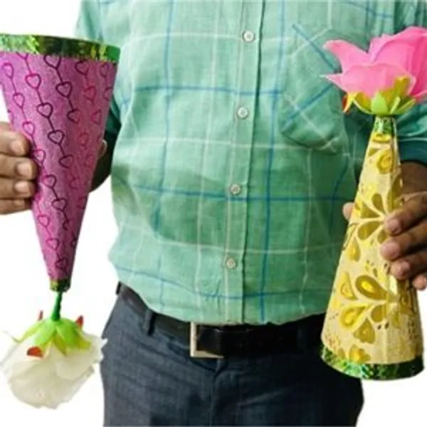 DO_AS_I_DO_FLOWER_CONE_MAGIC_TRICK