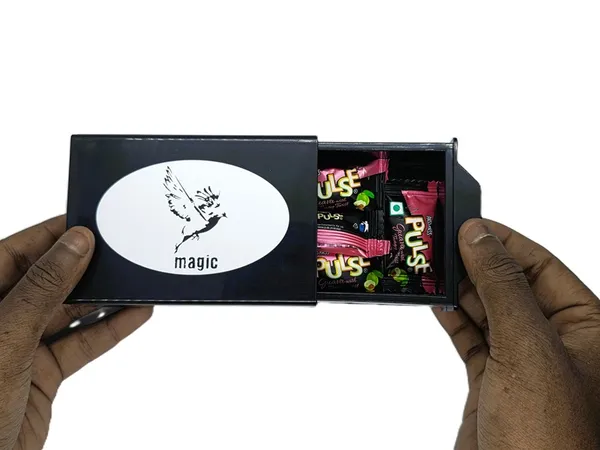 DRAWER_BOX_MAGIC_TRICK_(DELUX)_/_MAGIC_CANDY_BOX_SMALL_(PLASTIC)