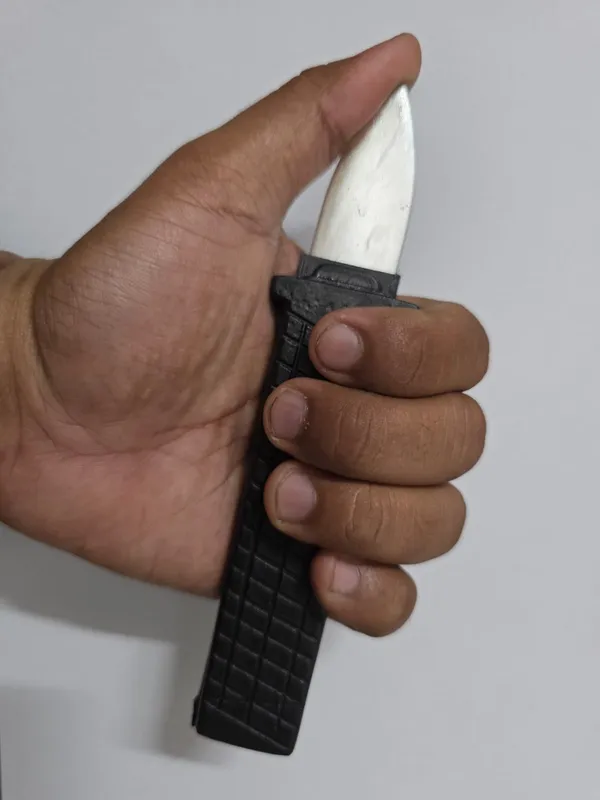 Fake_Retractable_Prank_Knife_(Big_Size)_|_Realistic_Plastic_Toy_Trick