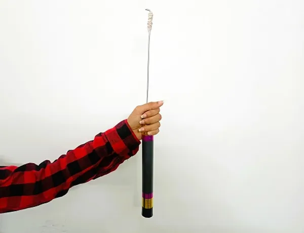 FIRE_TORCH_TO_BOUQUET_MAGIC_TRICK_/_FIRE_TO_FLOWER_STICK_MAGIC_/_FLAME_TO_FLOWER_MAGIC