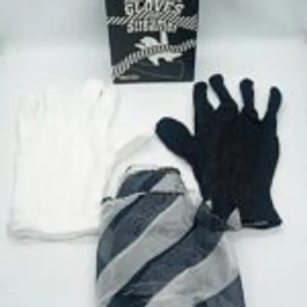 GLOVES_TO_STREAMER_MAGIC_TRICK_(BLACK_&_WHITE)