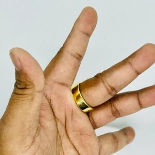 GOLDEN_MAGNET_RING_MAGIC_TRICK_/_PK_RING_MAGIC_(GOLDEN_COLOR)