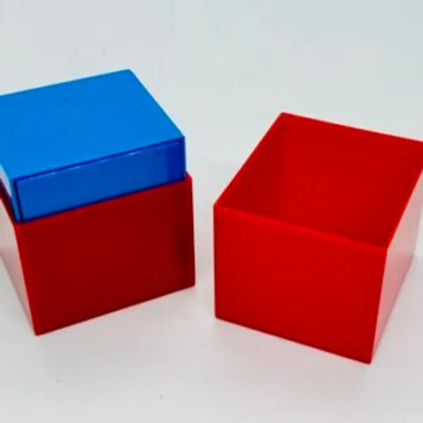 GOZINTA_IN_&_OUT_BOX_MAGIC_TRICK_(SMALL)