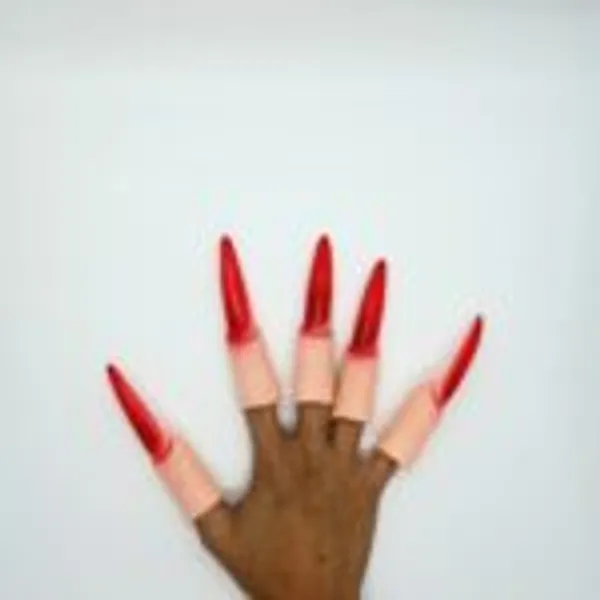 HALLOWIN_NAILS_GAG_PRANK_TOY