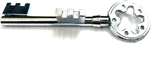 Haunted_Key_Magic_Trick_/_Metal_Rotating_Key_Illusion
