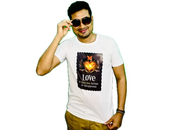 LOVE_A_MAGICIAN_PRINTED_T_SHIRT_/LOVE_A_MAGICIAN_SPECIAL_T_SHIRT