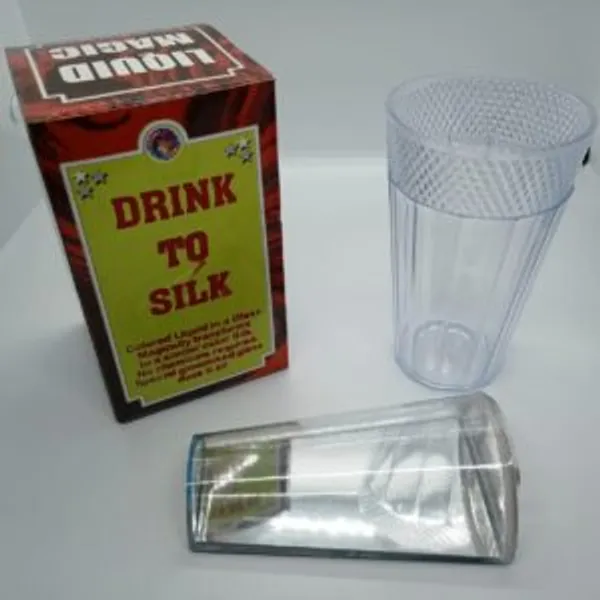 MIRROR_GLASS_MAGIC_(REMOVEABLE_MIRROR)_/_SILK_TO_DRINK_MAGIC