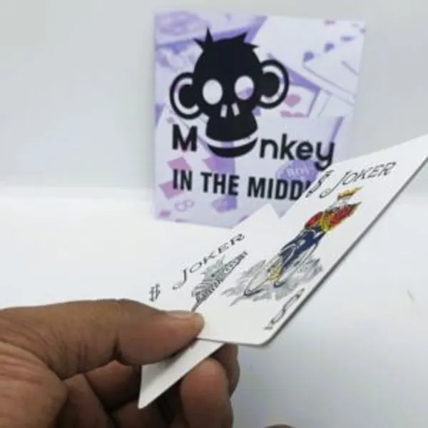 MONKEY_IN_THE_MIDDLE_CARD_TRICK
