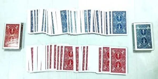 Magic_Marked_Card_Deck_(Set_of_2)_/_Bicycle_Look-Alike_Spy_Playing_Cards