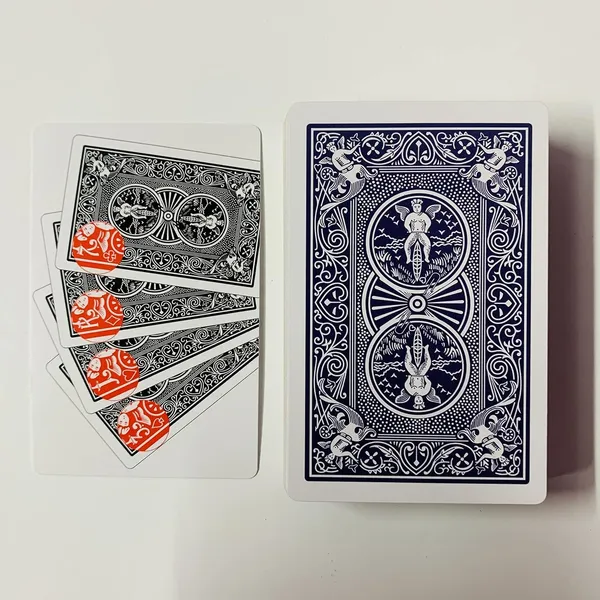 Marked_Deck_Bicycle_Design_(Blue)_/_Spy_Marked_Playing_Cards_for_Magic_Tricks