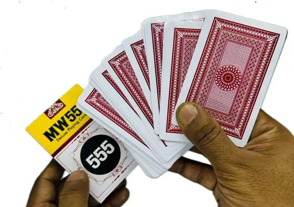 Black_&_Red_555_Playing_Mark_Card_Pack_(Pack_Of_4_Pcs)