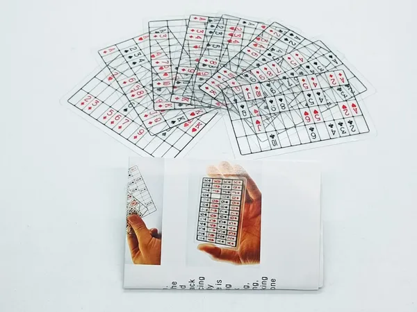 PERSPECTIVE_CARDS_MAGIC_TRICK