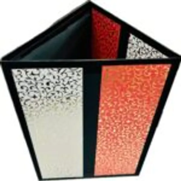 TRIANGLE_PRODUCTION_BOX_MAGIC_TRICK_/_FOLDABLE_TRIANGLE_PRODUCTION_BOARD