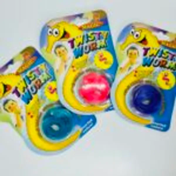 TWISTY_WORM_MAGIC_TRICK