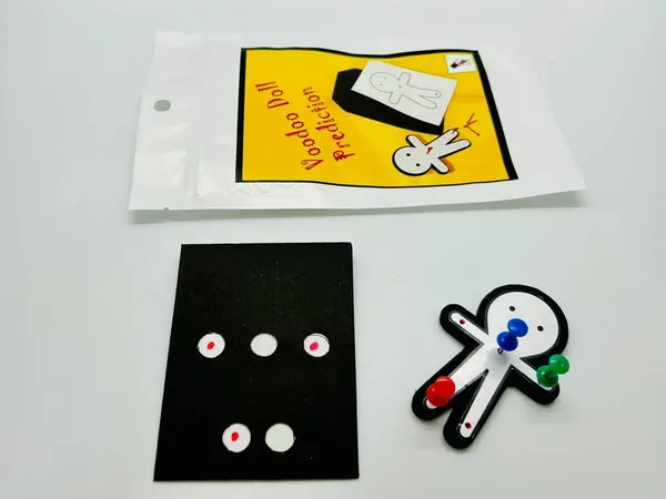 Voodoo_Doll_Prediction_Magic_Trick_/_Mental_Magic_Illusion_with_Pins_&_Envelope