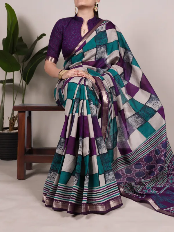Digtial_Printed_Purple_Green_Box_Pattern_with_Temple_Border_Saree