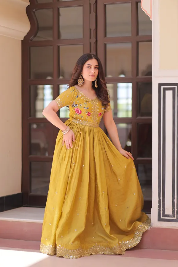 Gown_with_Premium_Designer_Look_having_Gold_Crush_with_Multi_Thread_Embroidery_Zari
