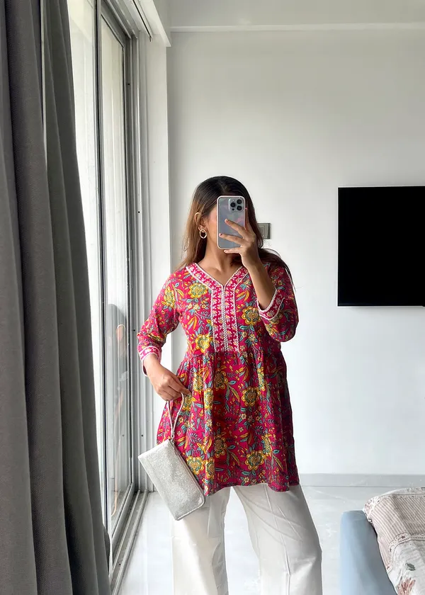 Designer_Short_Kurti_for_Women_for_office_college_wear