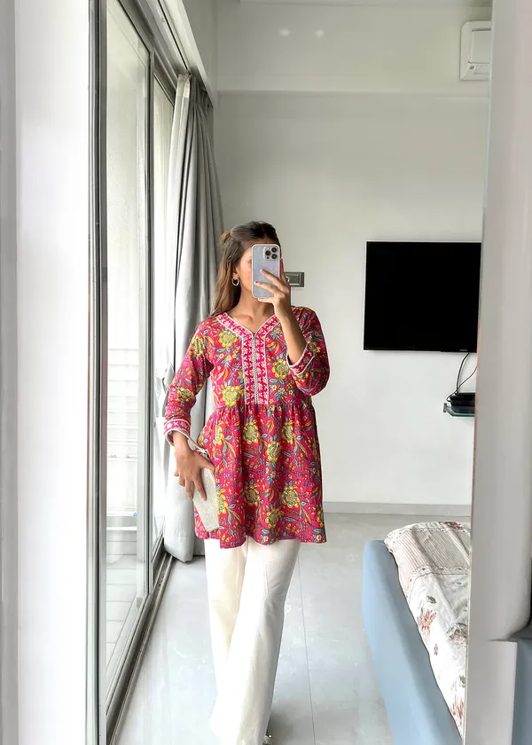 Designer_Short_Kurti_for_Women_for_office_college_wear