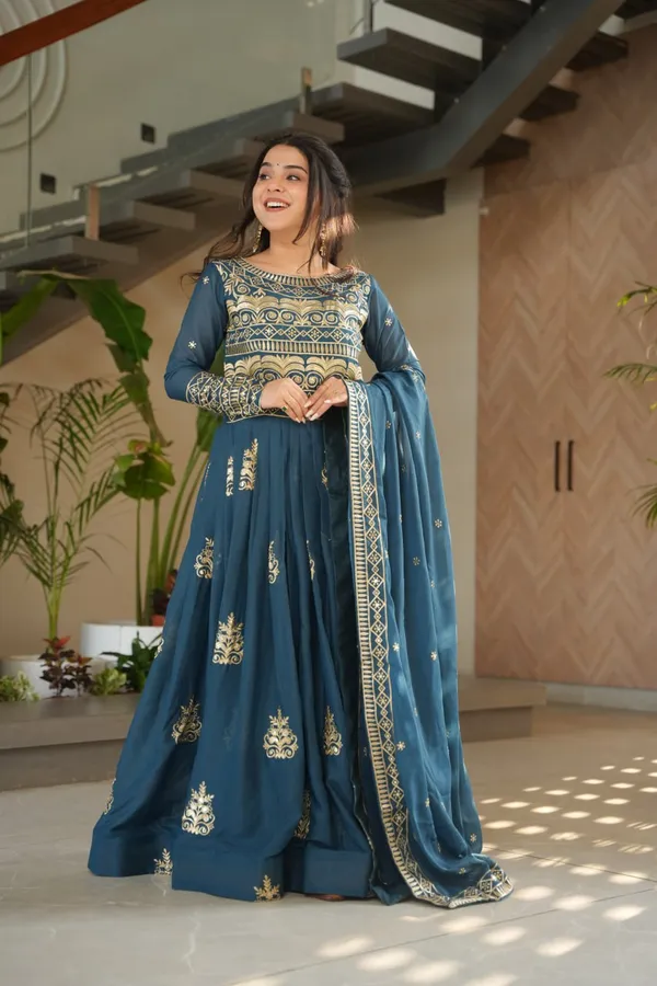 Rama_Chinnon_With_Sequins-Multi_&_Beads_Embroidered_Work_Premium_Designer_Gown