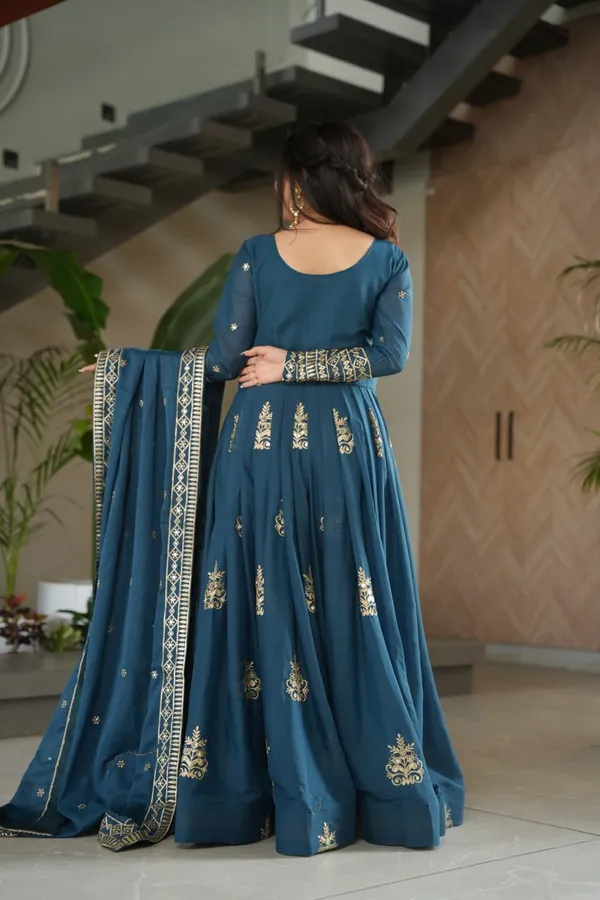 Rama_Chinnon_With_Sequins-Multi_&_Beads_Embroidered_Work_Premium_Designer_Gown