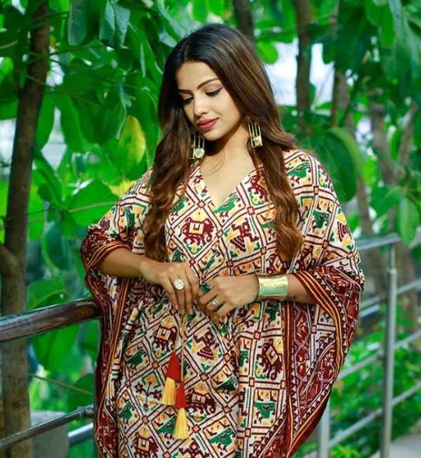 Green_Parrot_Satin_Design_Digital_Printed_Kaftan_For_Women