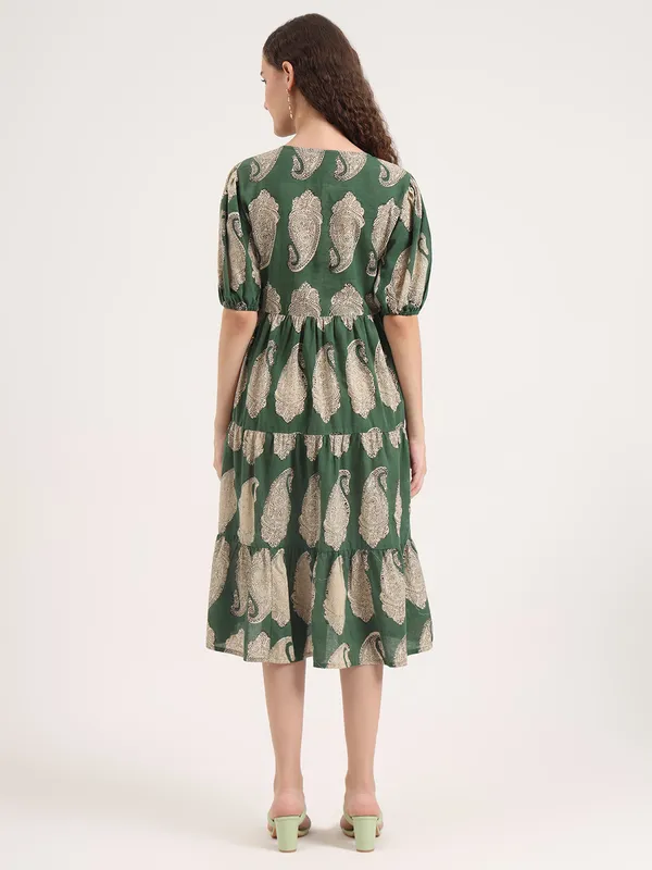 Green_Paisley_Pattern_Bagru_Hand_Block_Printed_Long_Dress