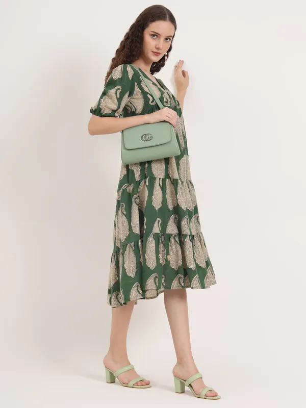 Green_Paisley_Pattern_Bagru_Hand_Block_Printed_Long_Dress