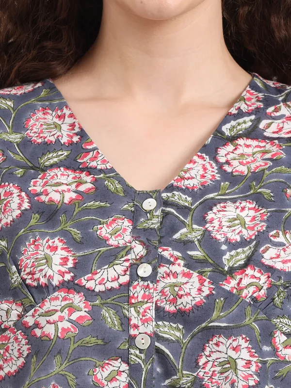 Purple_Base_With_Pink_And_White_Floral_Sanganeri_Hand_Block_Printed_Crop_Top