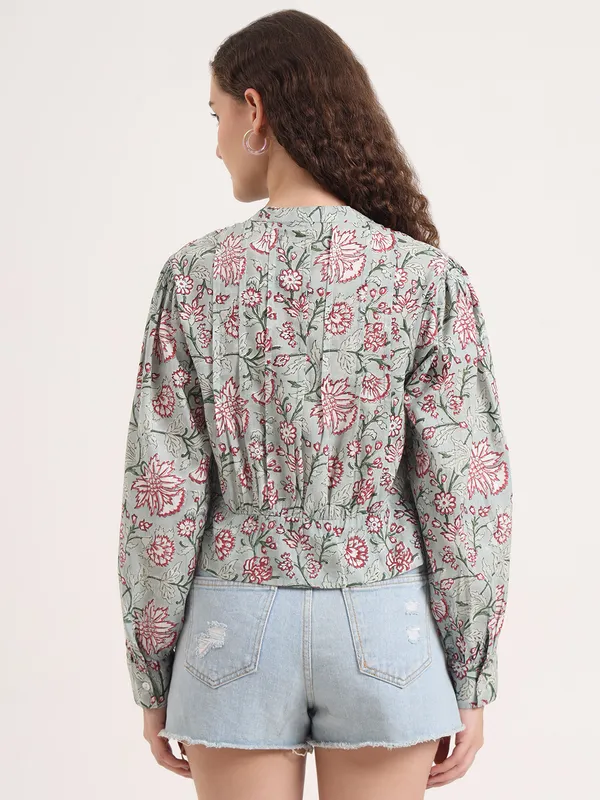 Light_Grey_With_Multi_Floral_Sanganeri_Hand_Block_Printed_Crop_Top