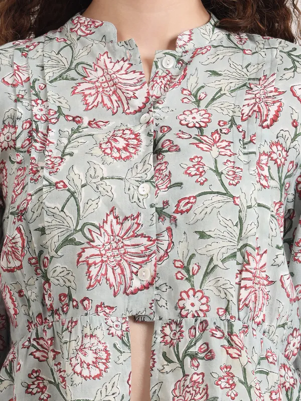 Light_Grey_With_Multi_Floral_Sanganeri_Hand_Block_Printed_Crop_Top