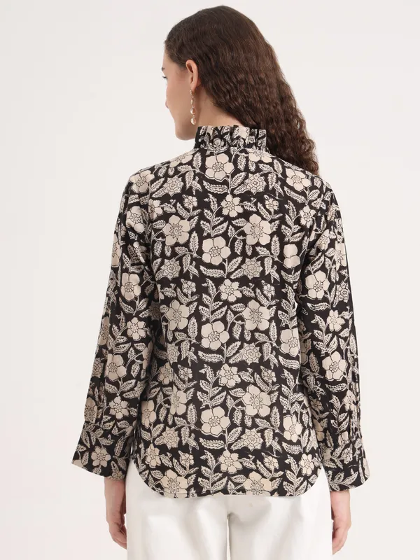 Black_Floral_Bagru_Hand_Block_Printed_Shirt