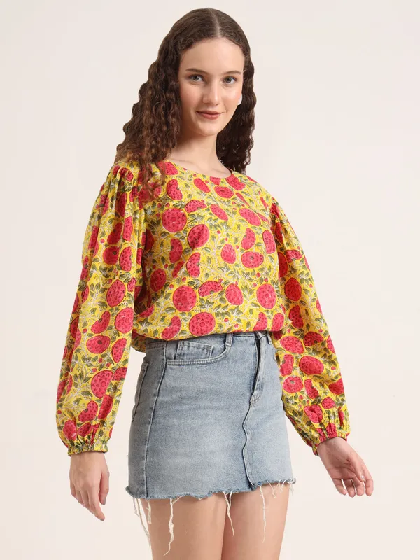 Yellow_Base_With_Multi_Floral_Sanganeri_Hand_Block_Printed_Crop_Top