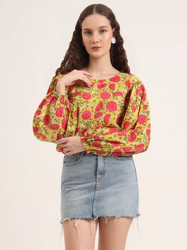 Yellow_Base_With_Multi_Floral_Sanganeri_Hand_Block_Printed_Crop_Top