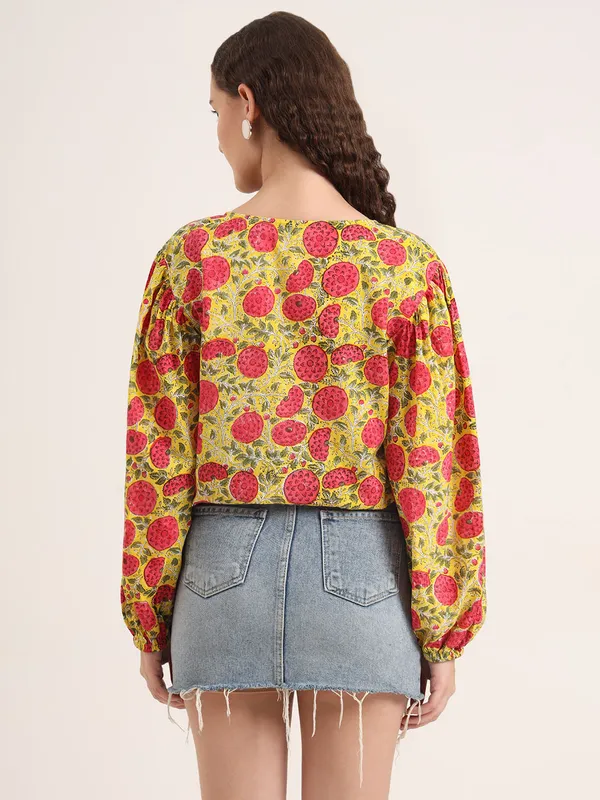 Yellow_Base_With_Multi_Floral_Sanganeri_Hand_Block_Printed_Crop_Top