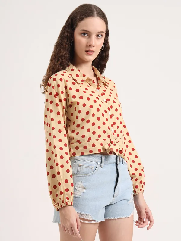 Off-White_Base_Maroon_Polka_Dot_Bagru_Hand_Block_Printed_Crop_Top
