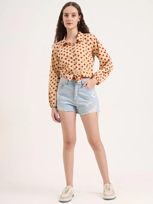 Off-White_Base_Maroon_Polka_Dot_Bagru_Hand_Block_Printed_Crop_Top