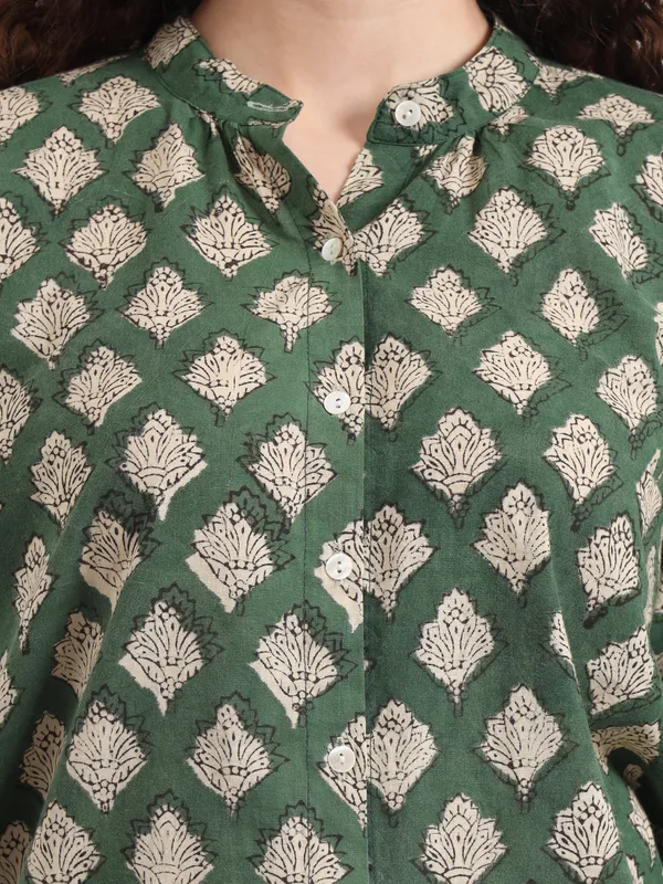 Green_Floral_Bagru_Hand_Block_Printed_Shirt