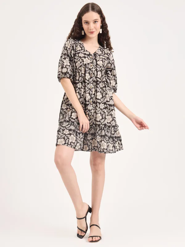 Black_Floral_Bagru_Hand_Block_Printed_Midi_Dress