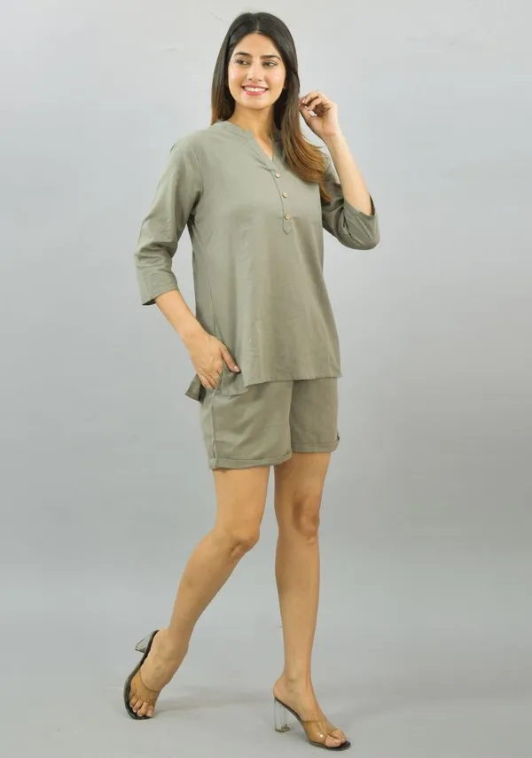 Gray_Cotton_Flax_Premium_&_Elegant_Top_&_Shorts_For_Women