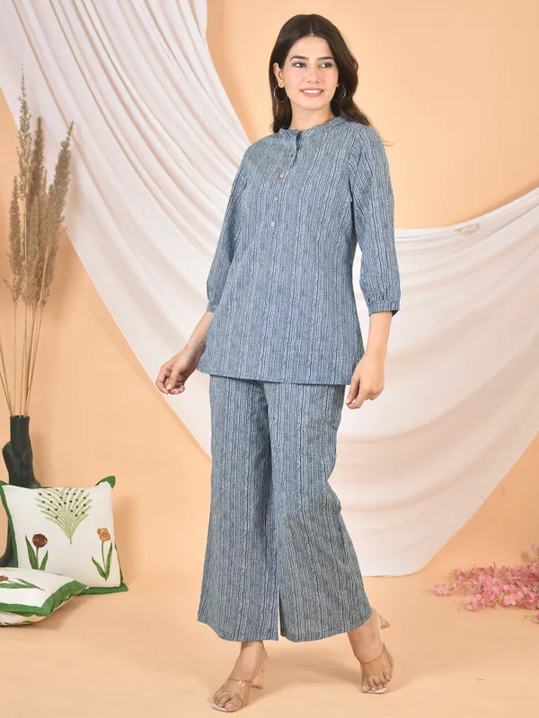 Blue_&_White_Lining_Solid_Regular_Fit_Co-Ords_Set_For_Women