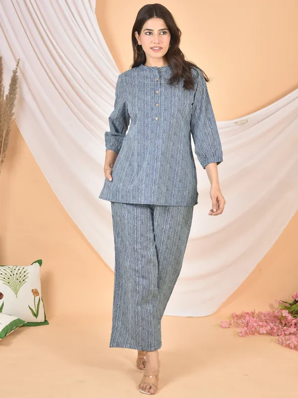 Blue_&_White_Lining_Solid_Regular_Fit_Co-Ords_Set_For_Women