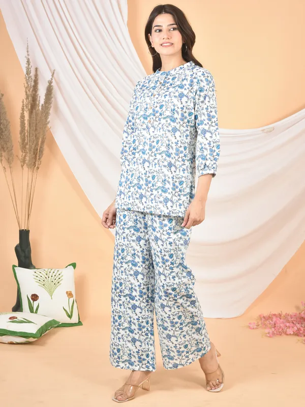 White_&_Sky_Blue_Printed_Solid_Regular_Fit_Co-Ords_Set_For_Women