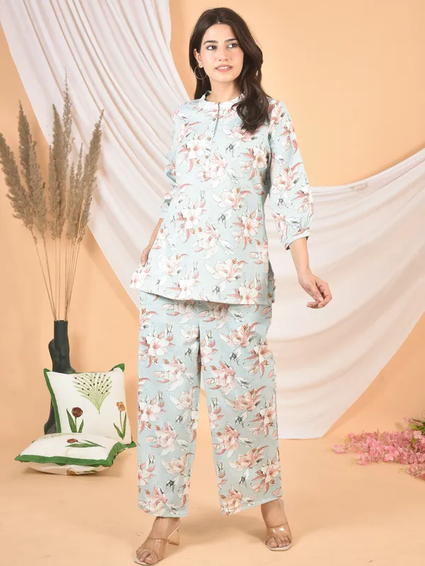 Light_Pink_Solid_Regular_Fit_Co-Ords_Set_For_Women