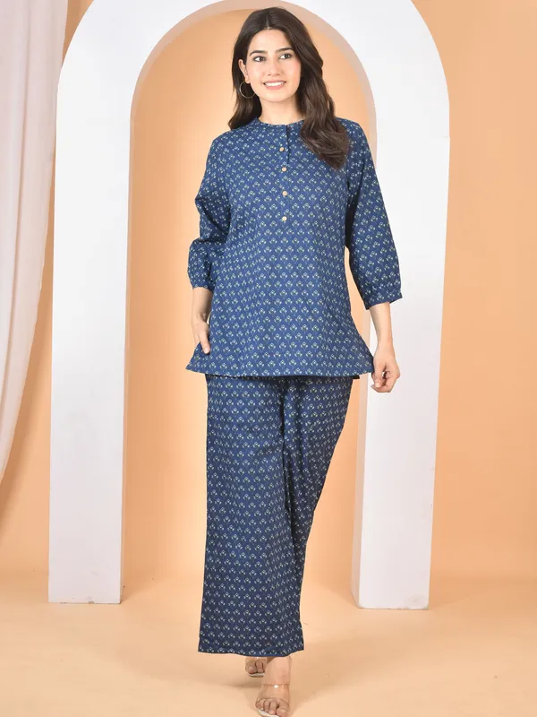 Blue_Printed_Solid_Regular_Fit_Co-Ords_Set_For_Women