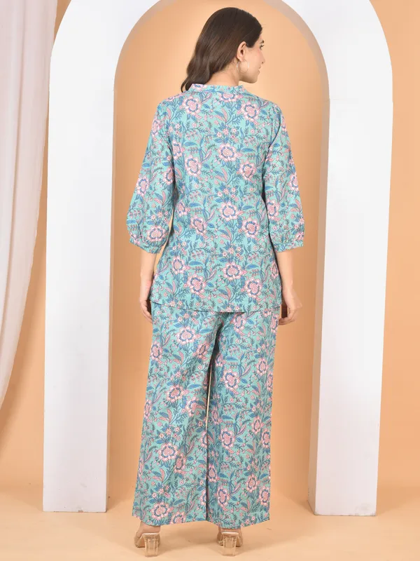 Multicolor_Printed_Solid_Regular_Fit_Co-Ords_Set_For_Women